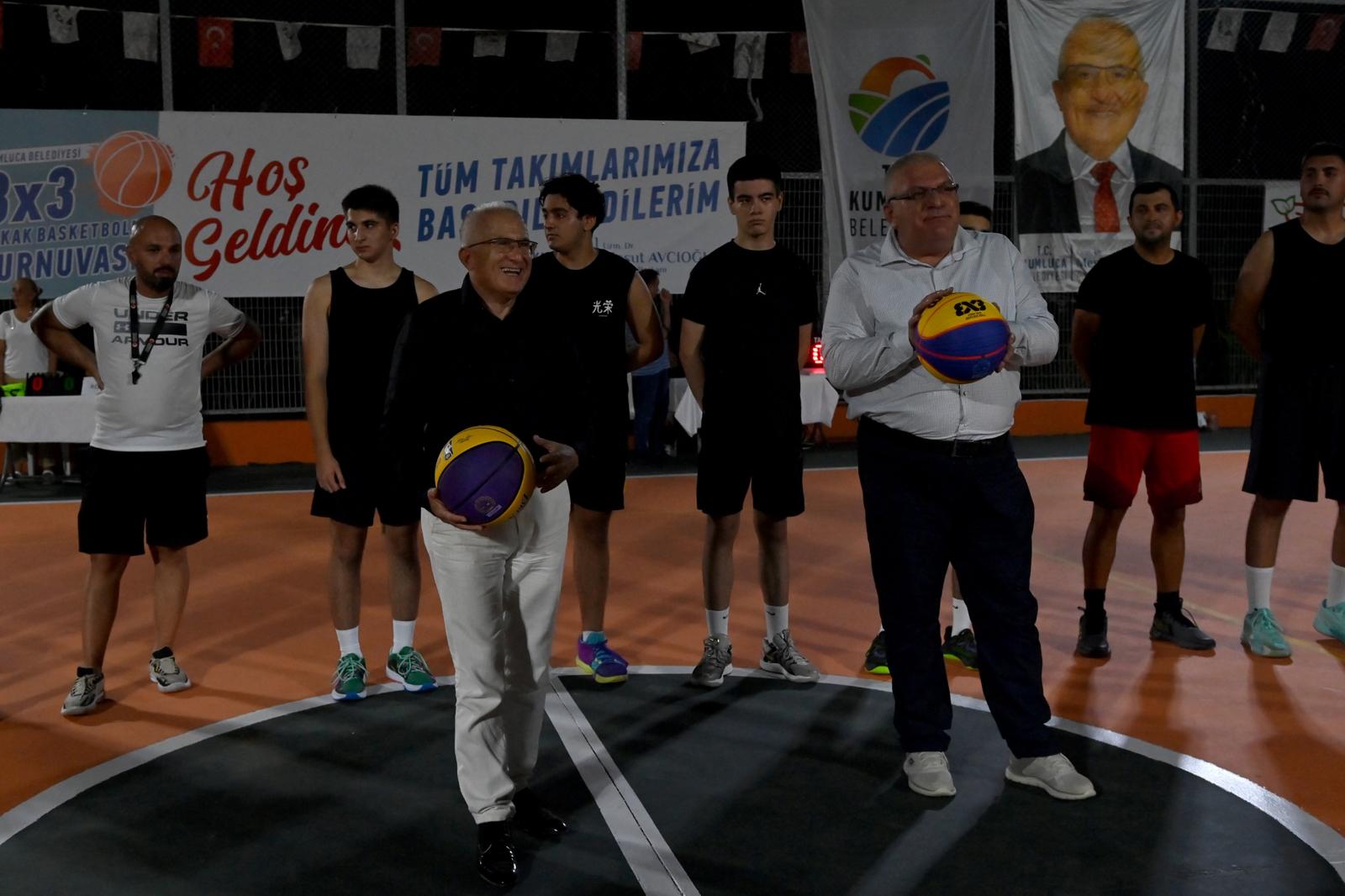 KUMLUCA’DA 3X3 SOKAK BASKETBOLU TURNUVASI BAŞLADI