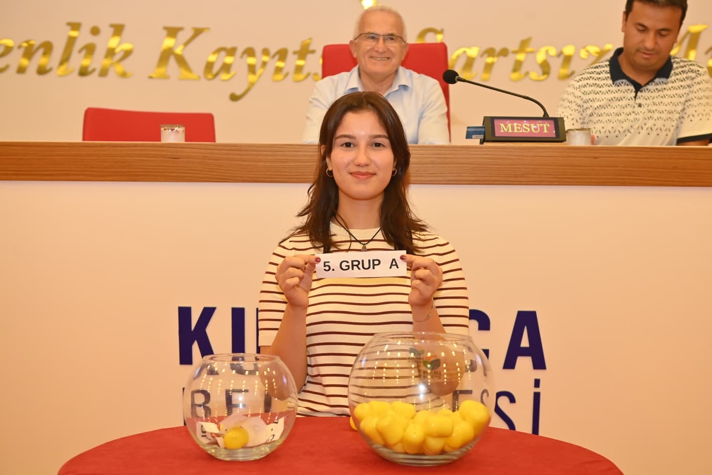 KUMLUCA’DA 30 AĞUSTOS PLAJ VOLEYBOLU TURNUVASI BAŞLIYOR! Çevre ilçeler de Katılıyor ‘Goca Herifler’ ve Kadınlar da Turnuvada…