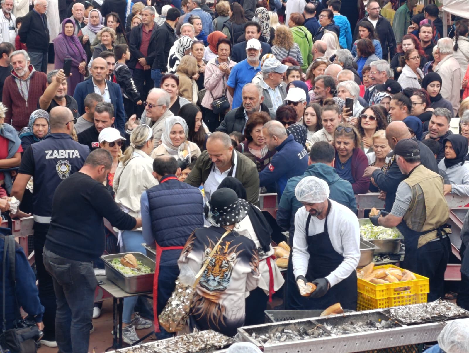 Çınarcık'ta Hamsi Festivali Coşkusu