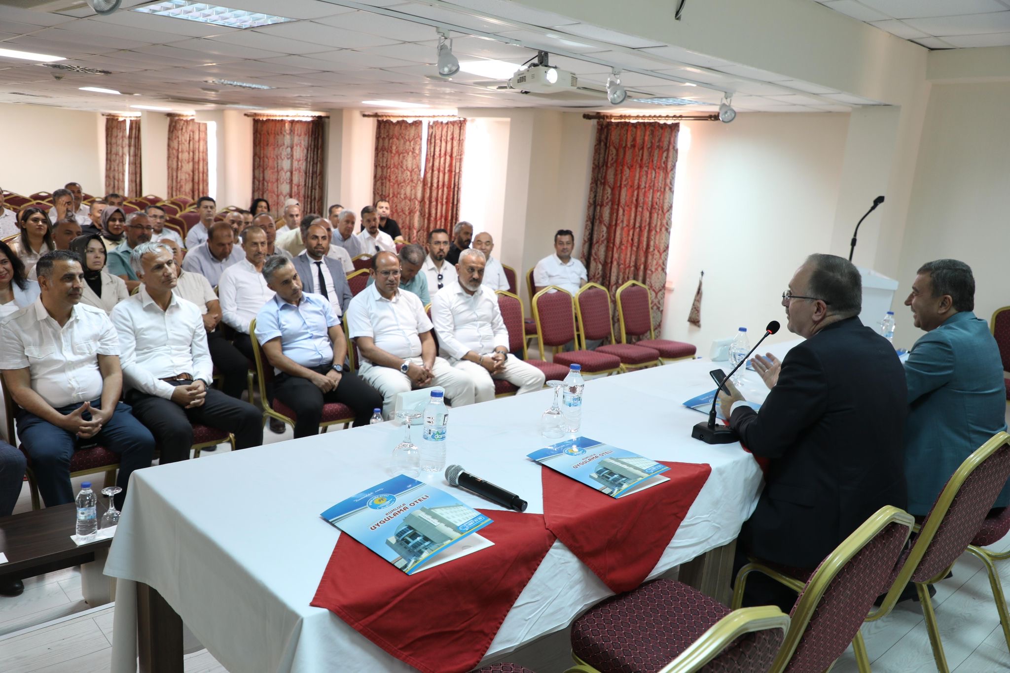 KUMLUCA’NIN LGS VE YKS BAŞARISI DİKKAT ÇEKİYOR