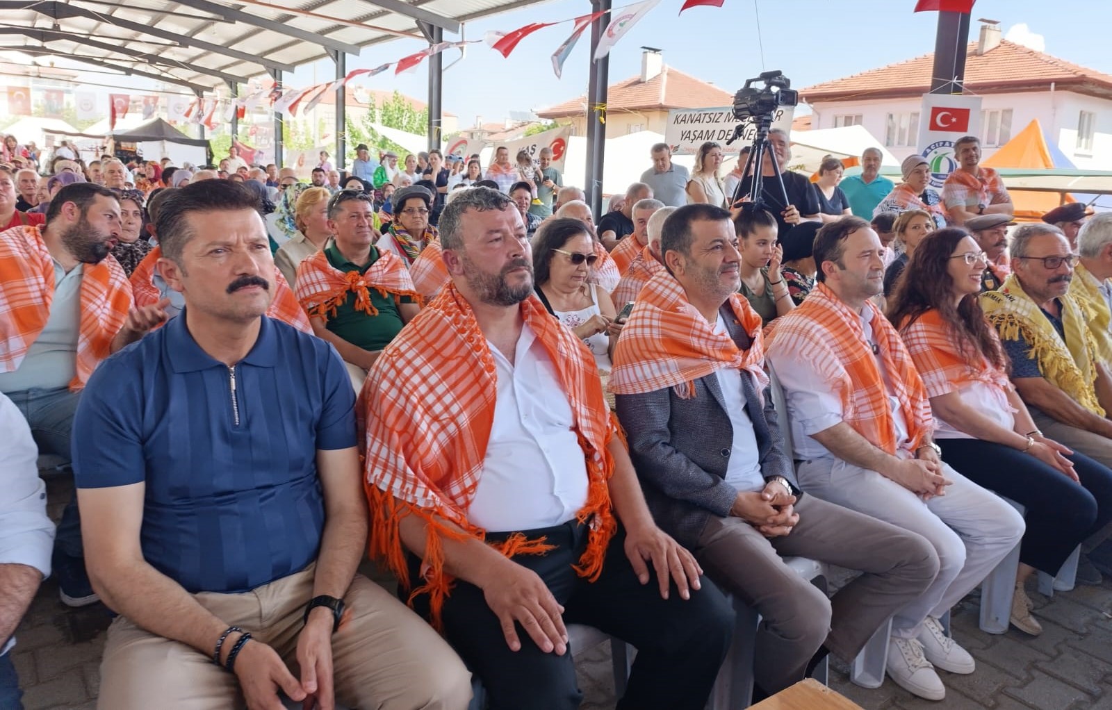 YÖRÜKLER DENİZLİ ACIPAYAM'DA ŞÖLENDE BULUŞTU