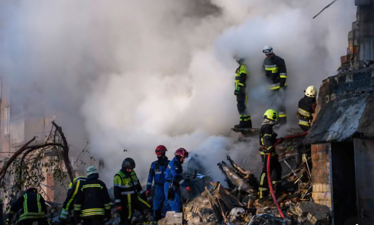 29 Ağustos 2025 – Kiev’e Saldırıda En Az 23 Ölü: Zelenski Sert Tepki Gösterdi, Batı Yeni Yaptırımlara Hazırlanıyor