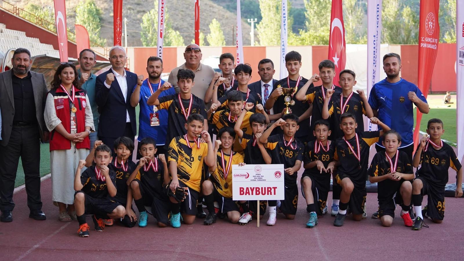 Bayburt Kalegücü U13 Takımı Türkiye Şampiyonu Oldu