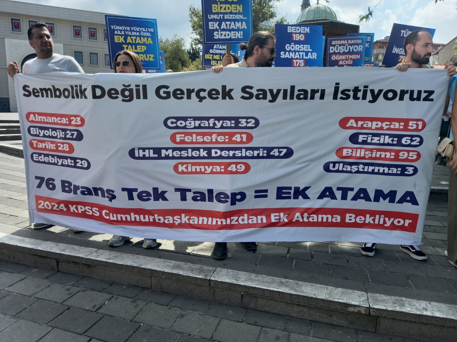 Öğretmenler meydanlarda değil, okullarında olmak istiyor