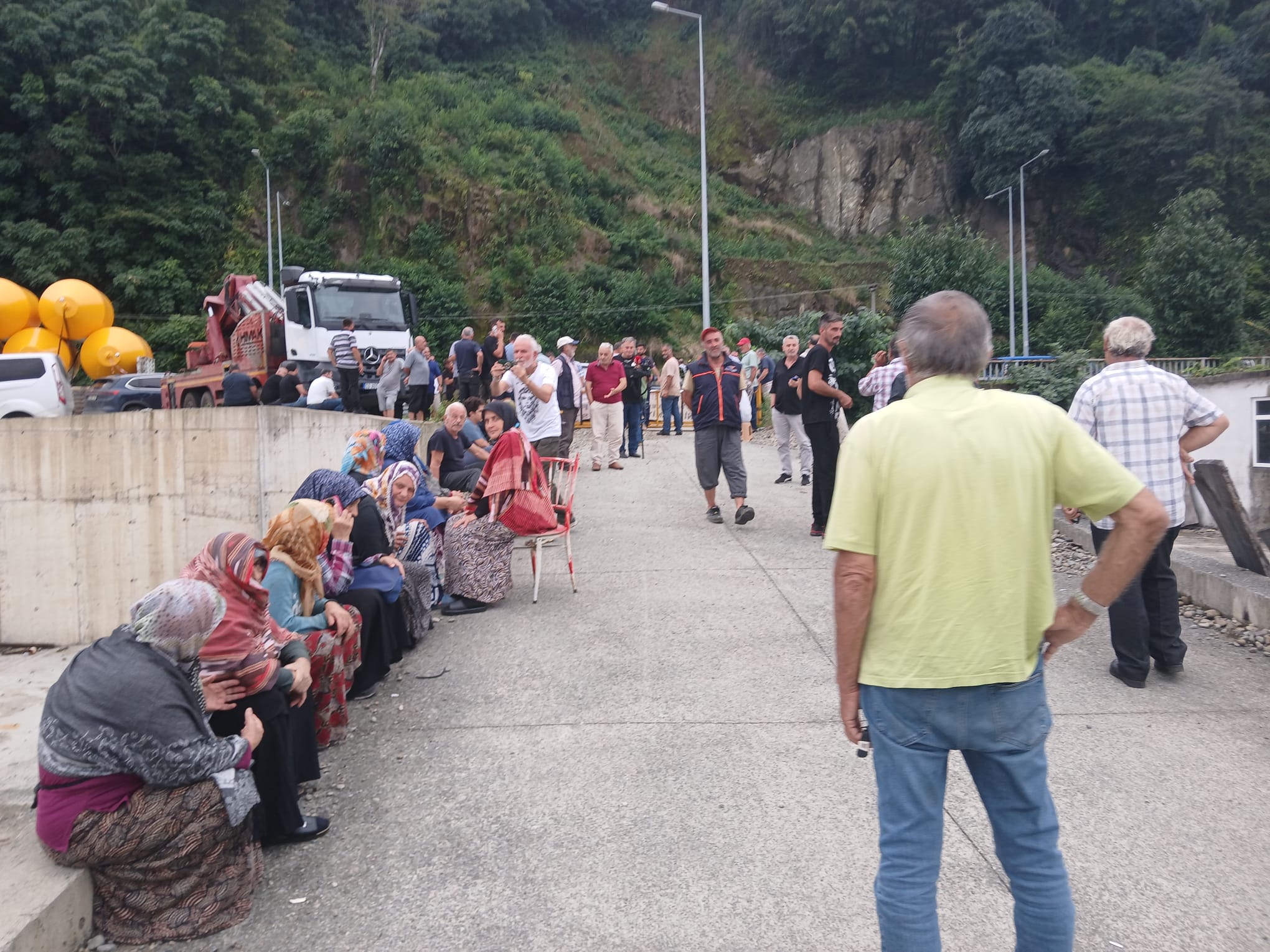 KAFES BALIKÇILIĞINA TEPKİ