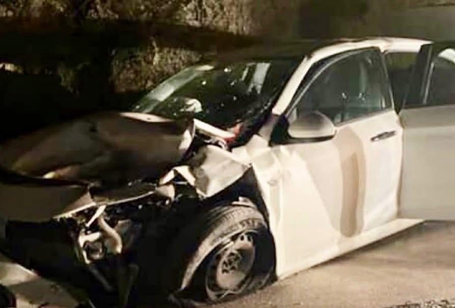 FİNİKE–DEMRE KARAYOLUNDA FECİ KAZA: 6 YARALI