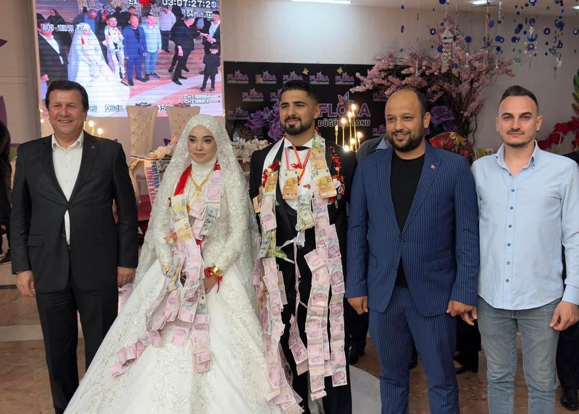 Başpehlivan Enes Doğan, Güreş Camiasını Bir Araya Getiren Görkemli Düğünle Dünya Evine Girdi!